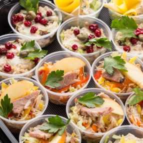 Salátás doboz, hidegkonyhai doboz